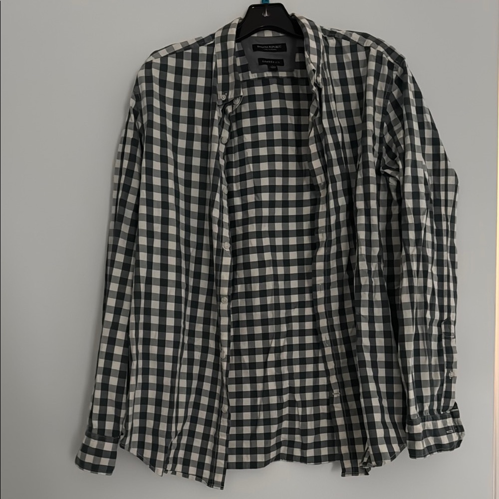 Banana Republic Men's Green and White Camdyn Fit Shirt